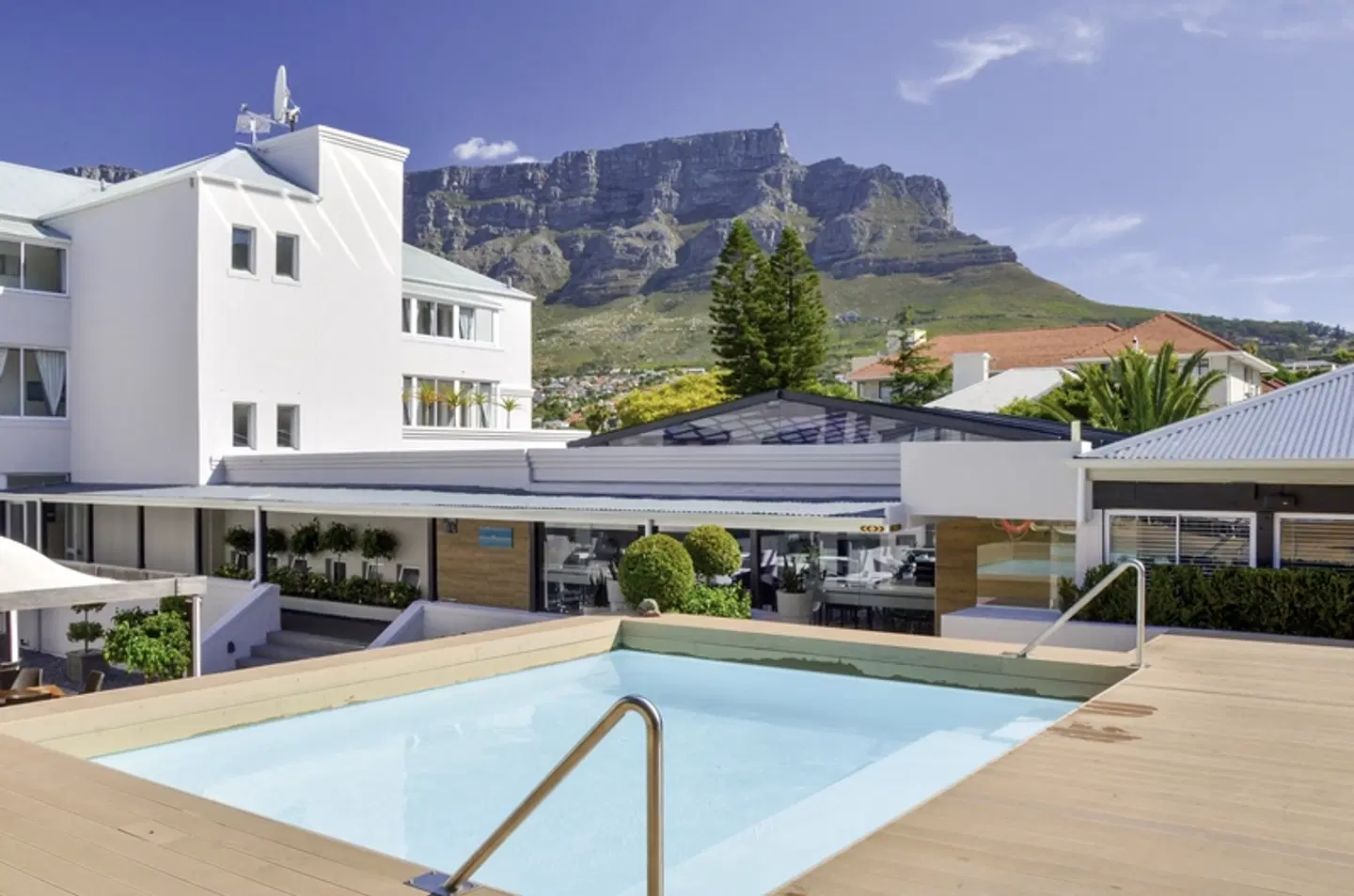 Cape Milner Hotel OUTDOOR_POOL