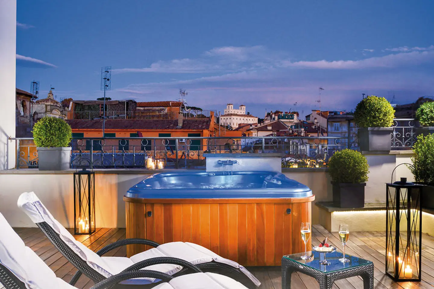 The First Roma Arte Terrasse