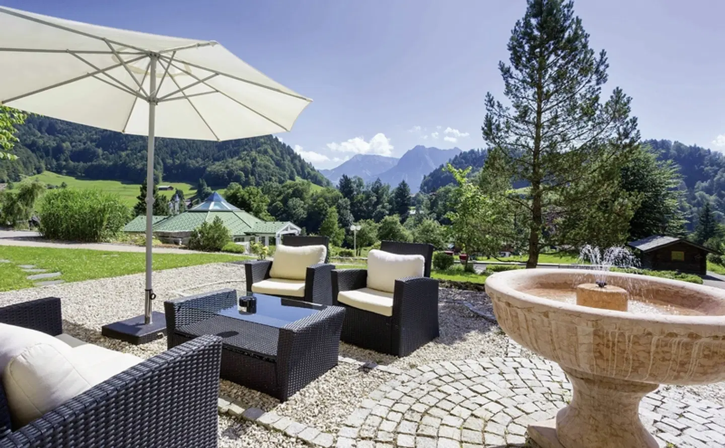 Alpenhotel Oberstdorf - ein Rovell Hotel Terrasse