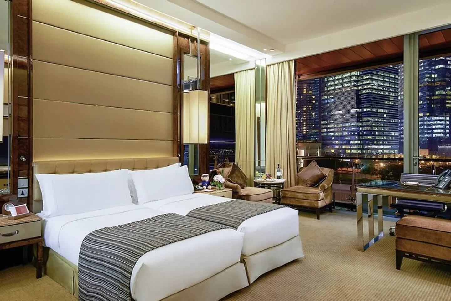 The Fullerton Bay Hotel ROOM_EXAMPLE