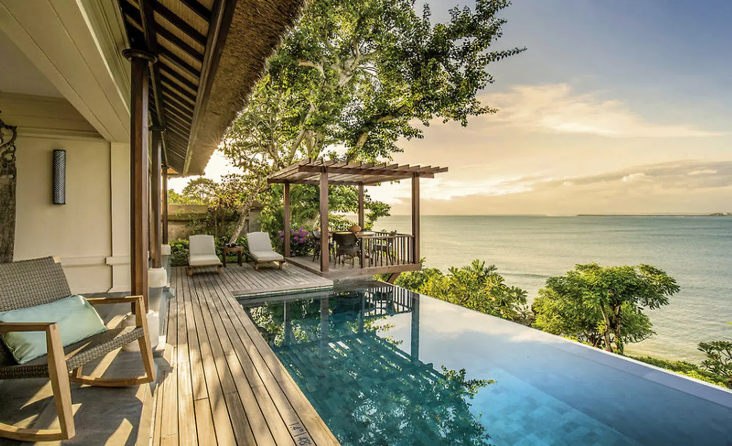 Four Seasons Resort Bali at Jimbaran Bay OUTDOOR_POOL