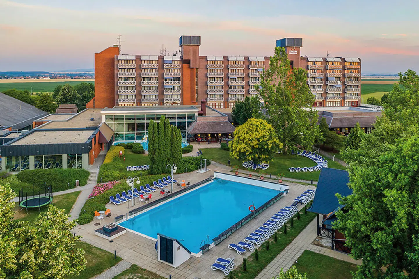 Danubius Hotel Bük OUTDOOR_POOL