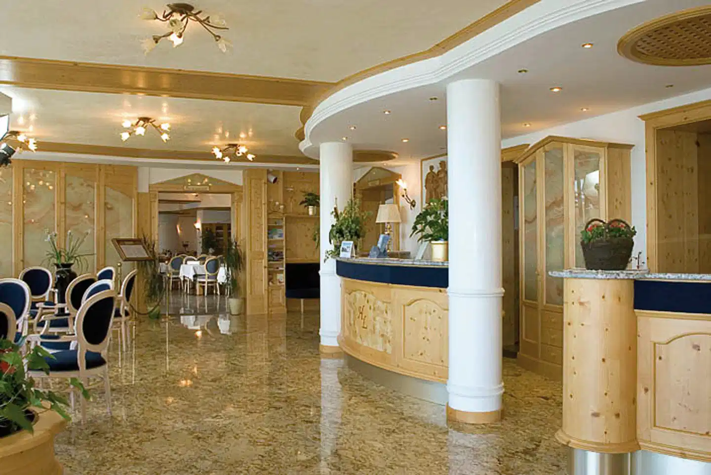 Laguna Lobby