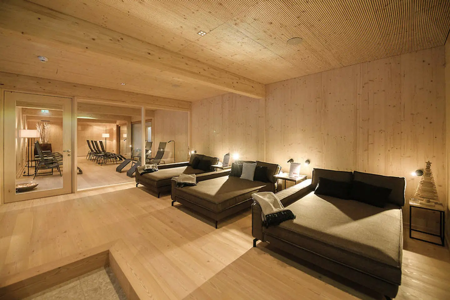 DIPS&DROPS - The First Bike And Ski Hub HEALTH_BEAUTY