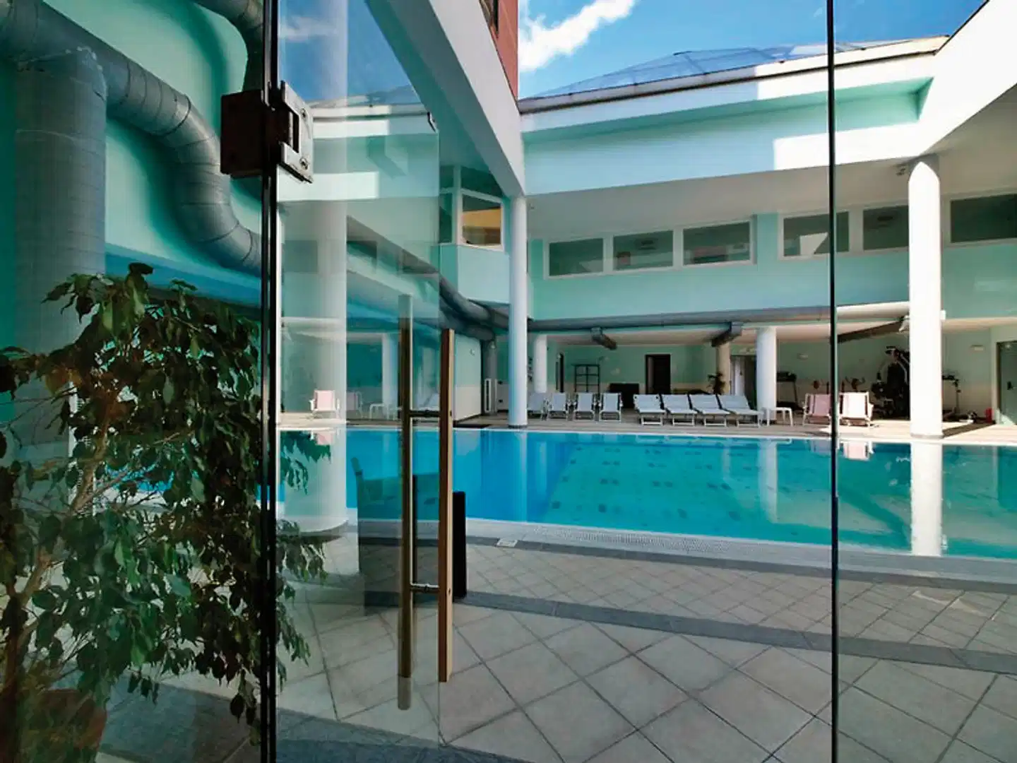 Mondial Pool