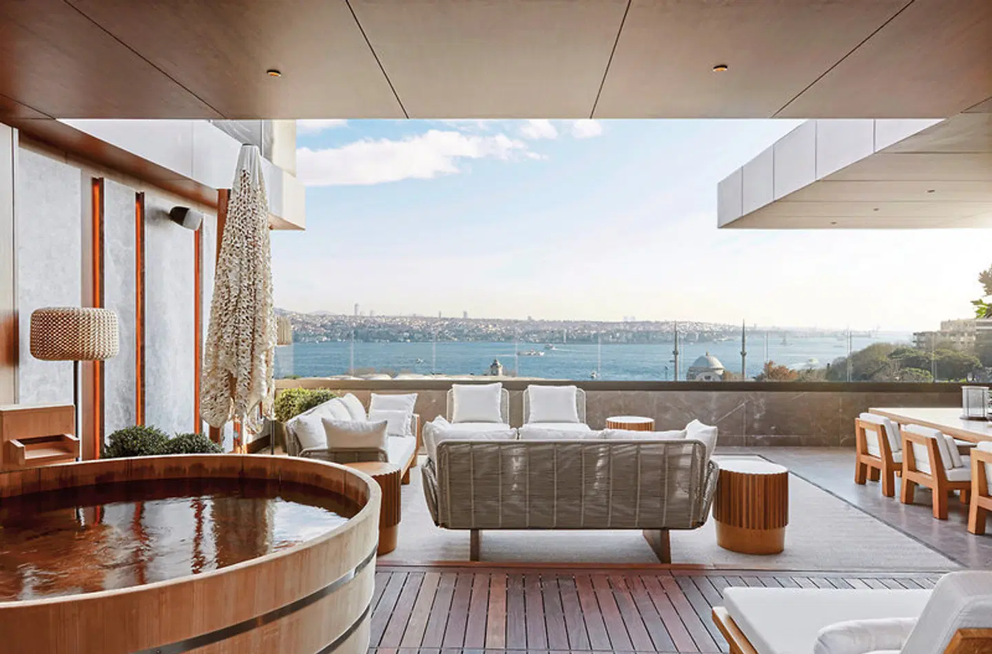The Ritz-Carlton, Istanbul Terrasse
