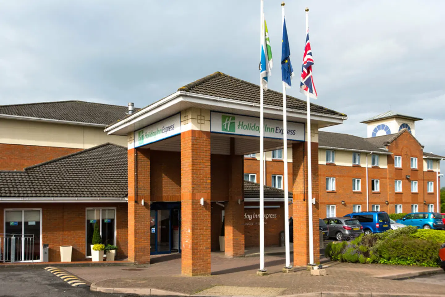 Holiday Inn Express Gloucester - South by IHG EXTERIOR