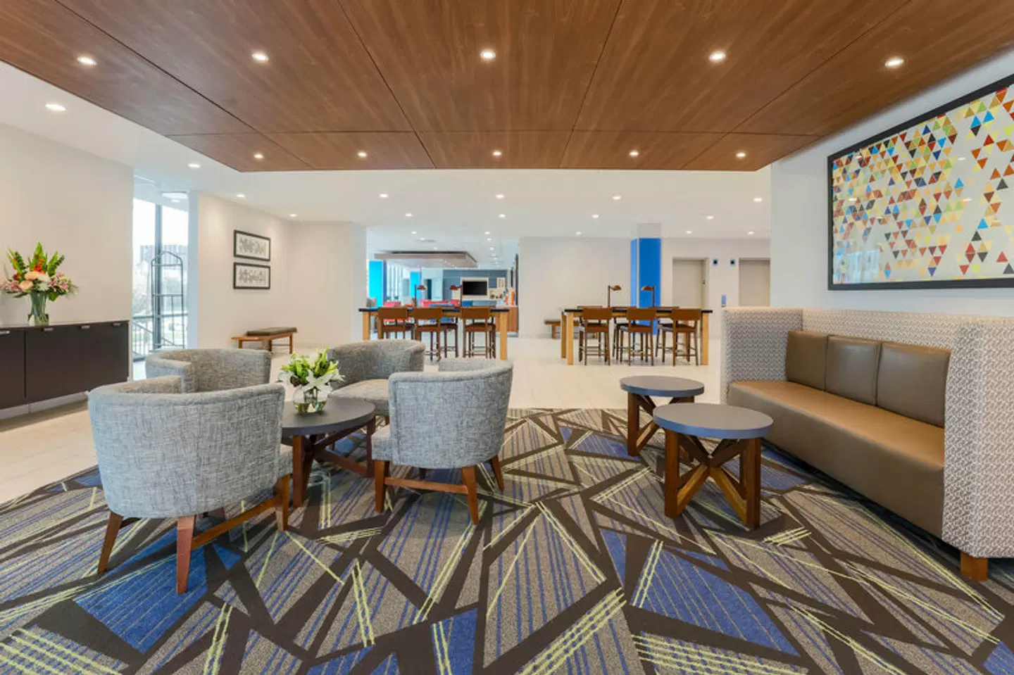 Holiday Inn Express Hotel & Suites Fort Worth Downtown by IHG LOUNGE_LOBBY