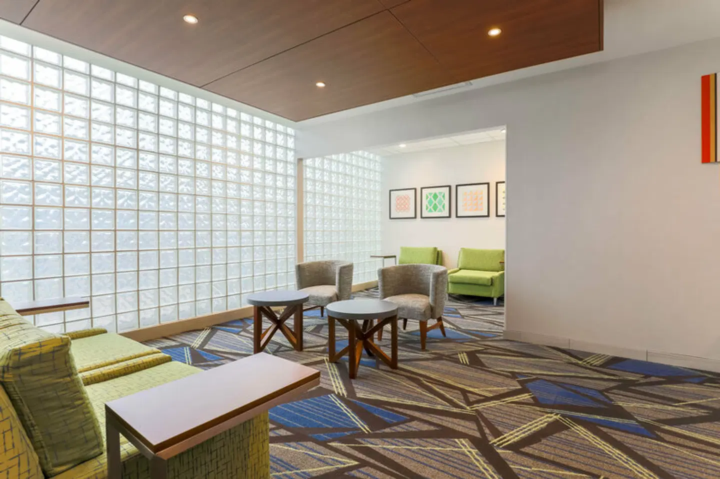 Holiday Inn Express Hotel & Suites Fort Worth Downtown by IHG ROOM_EXAMPLE