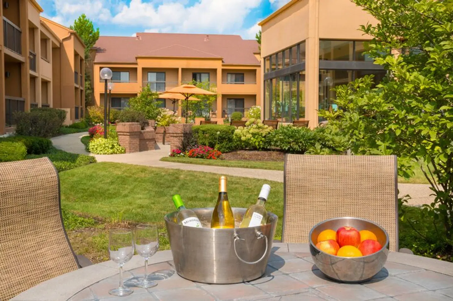 Courtyard by Marriott Chicago Deerfield Terrasse