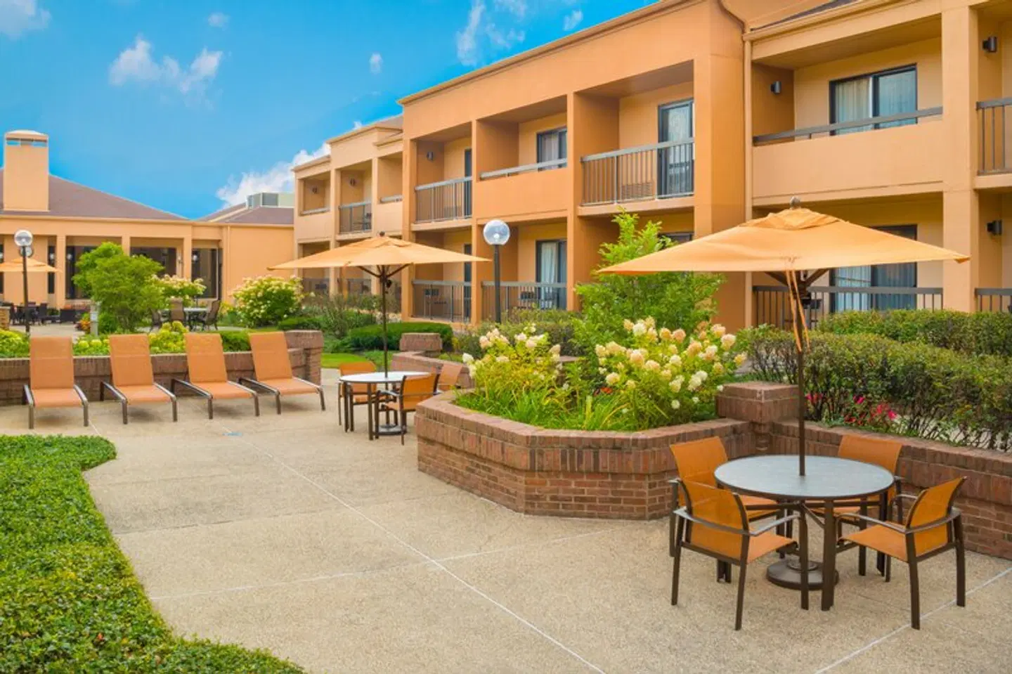 Courtyard by Marriott Chicago Deerfield Terrasse