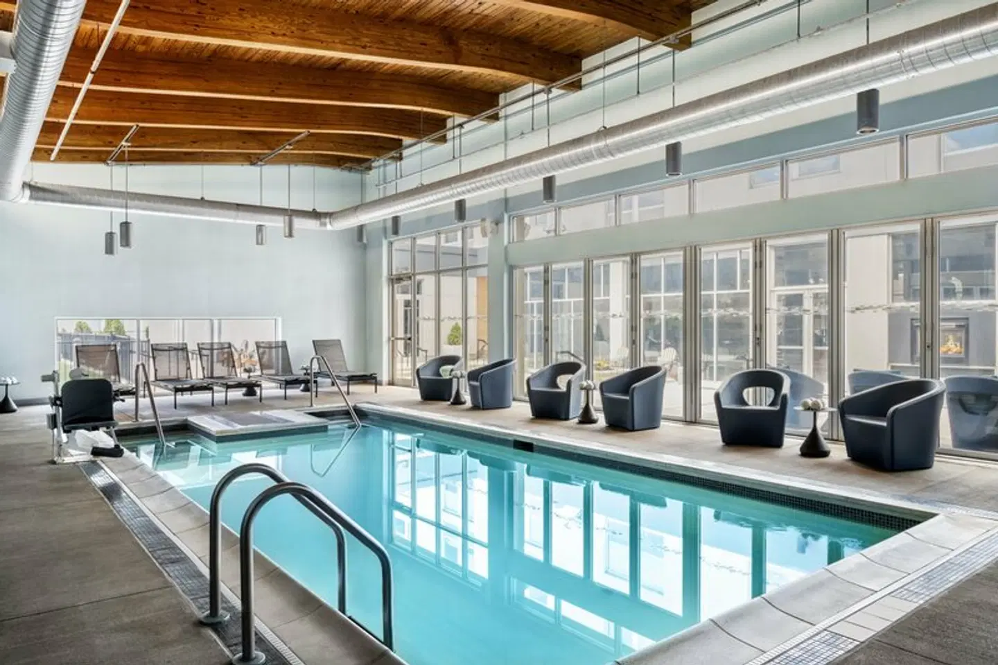 Aloft by Marriott Chicago O'Hare Hallenbad