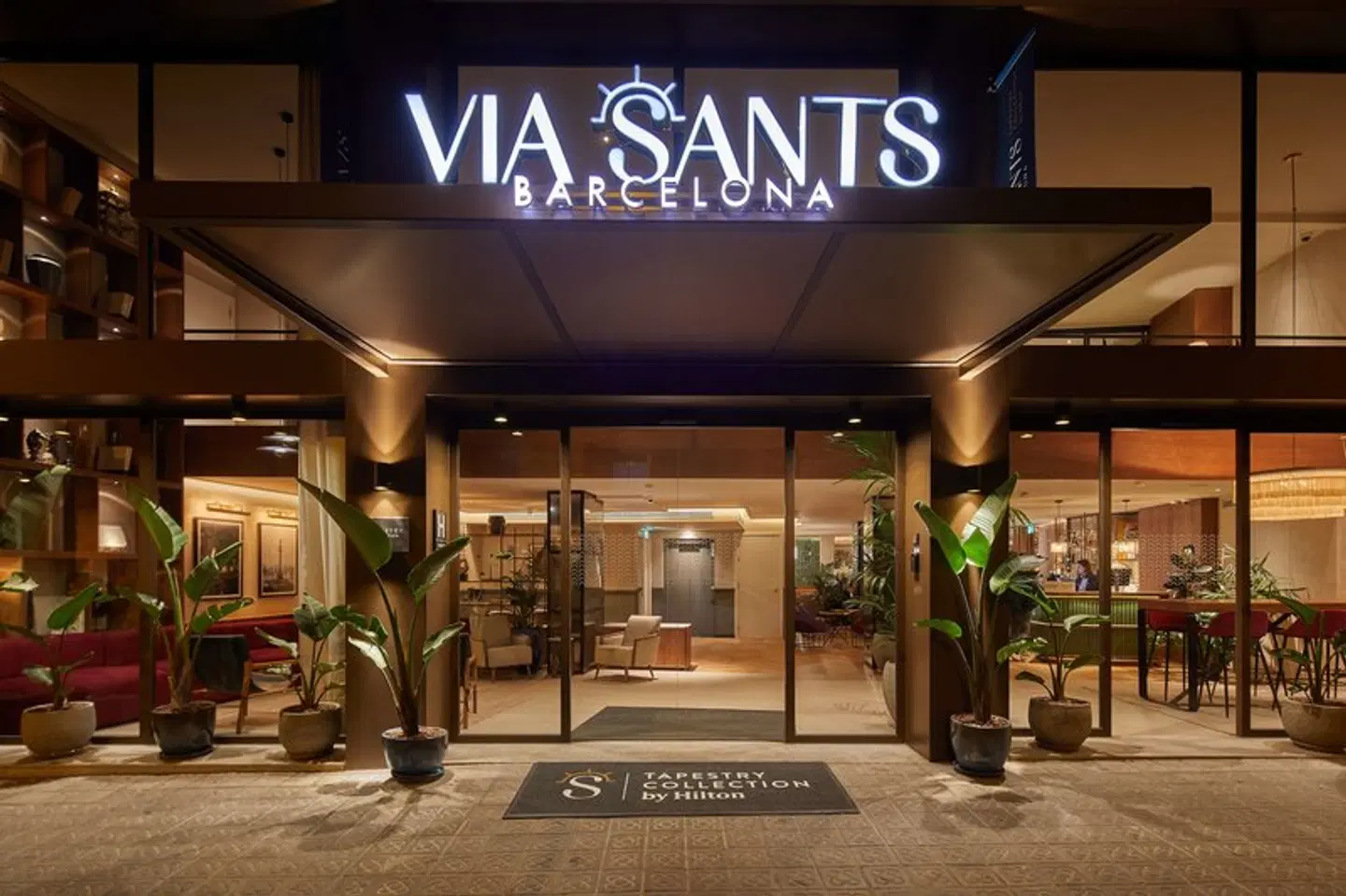 Via Sants Hotel Barcelona, Tapestry Collection by Hilton EXTERIOR