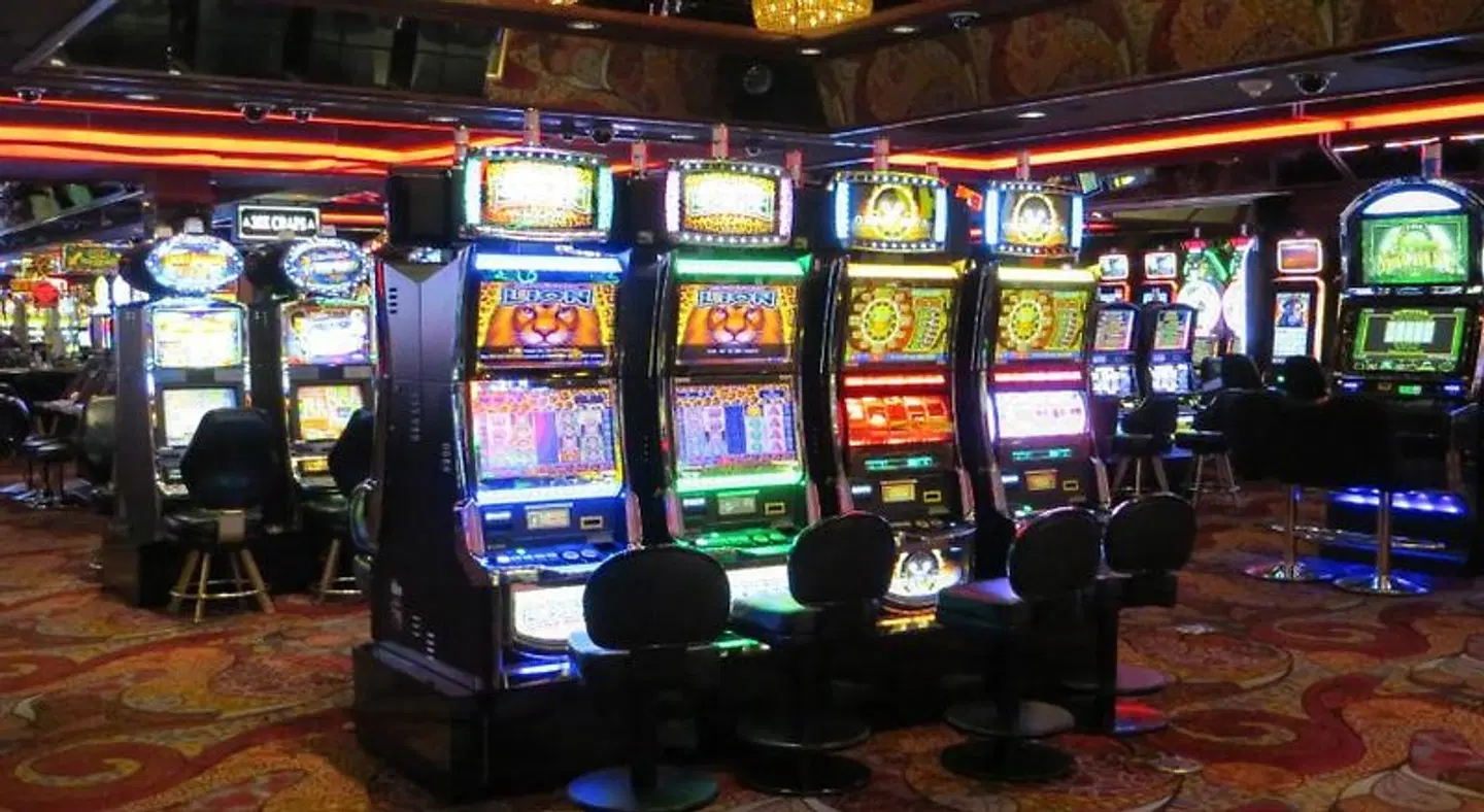 Best Western Plus Casino Royale - On The Strip Bar