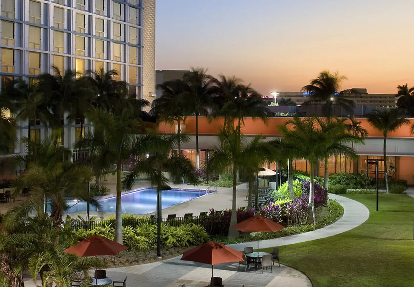 Miami Airport Marriott EXTERIOR