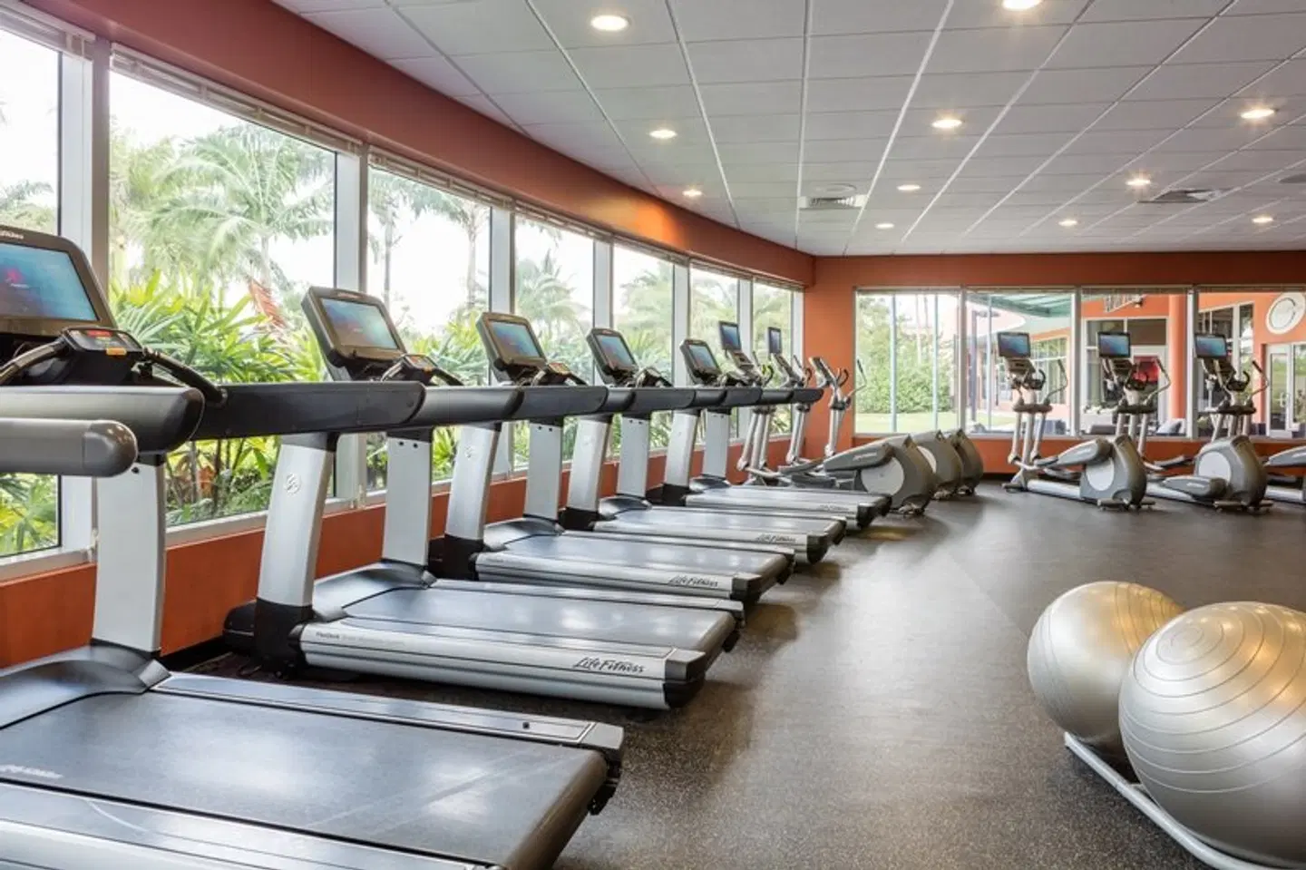Courtyard by Marriott Miami Airport SPORTS_AND_LEISURE
