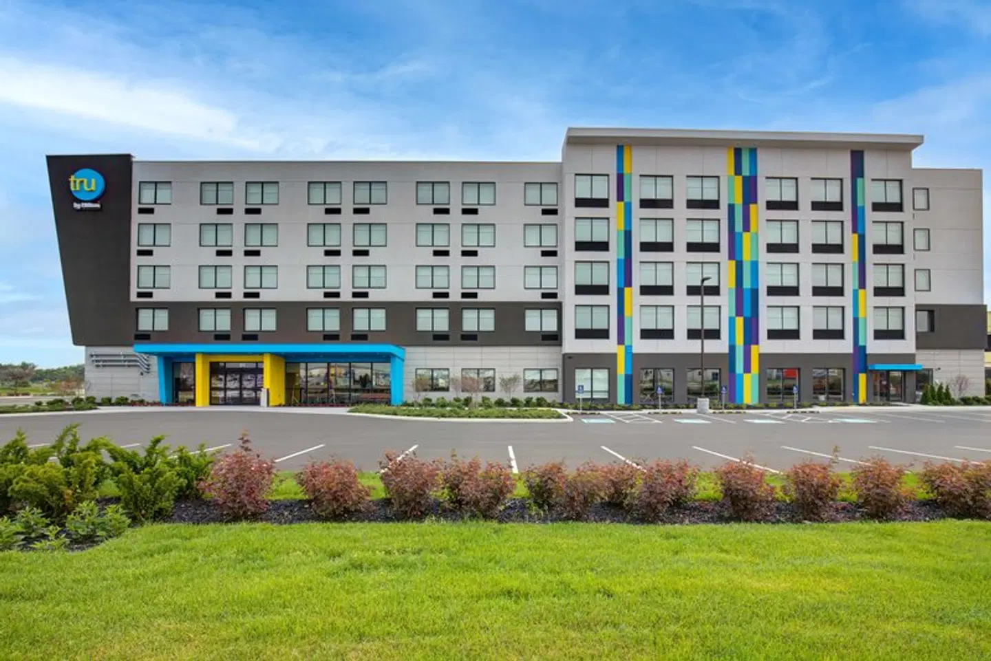 Tru By Hilton Toronto Airport West EXTERIOR