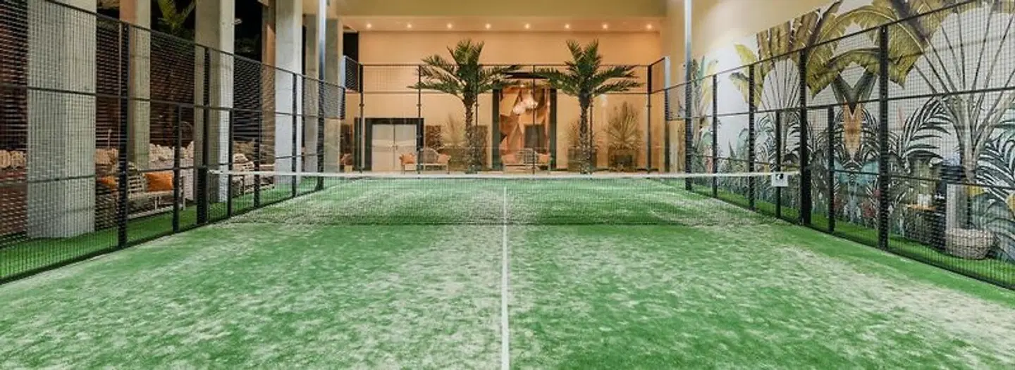 Royal River Luxury Hotel - Adults Only Hallenbad