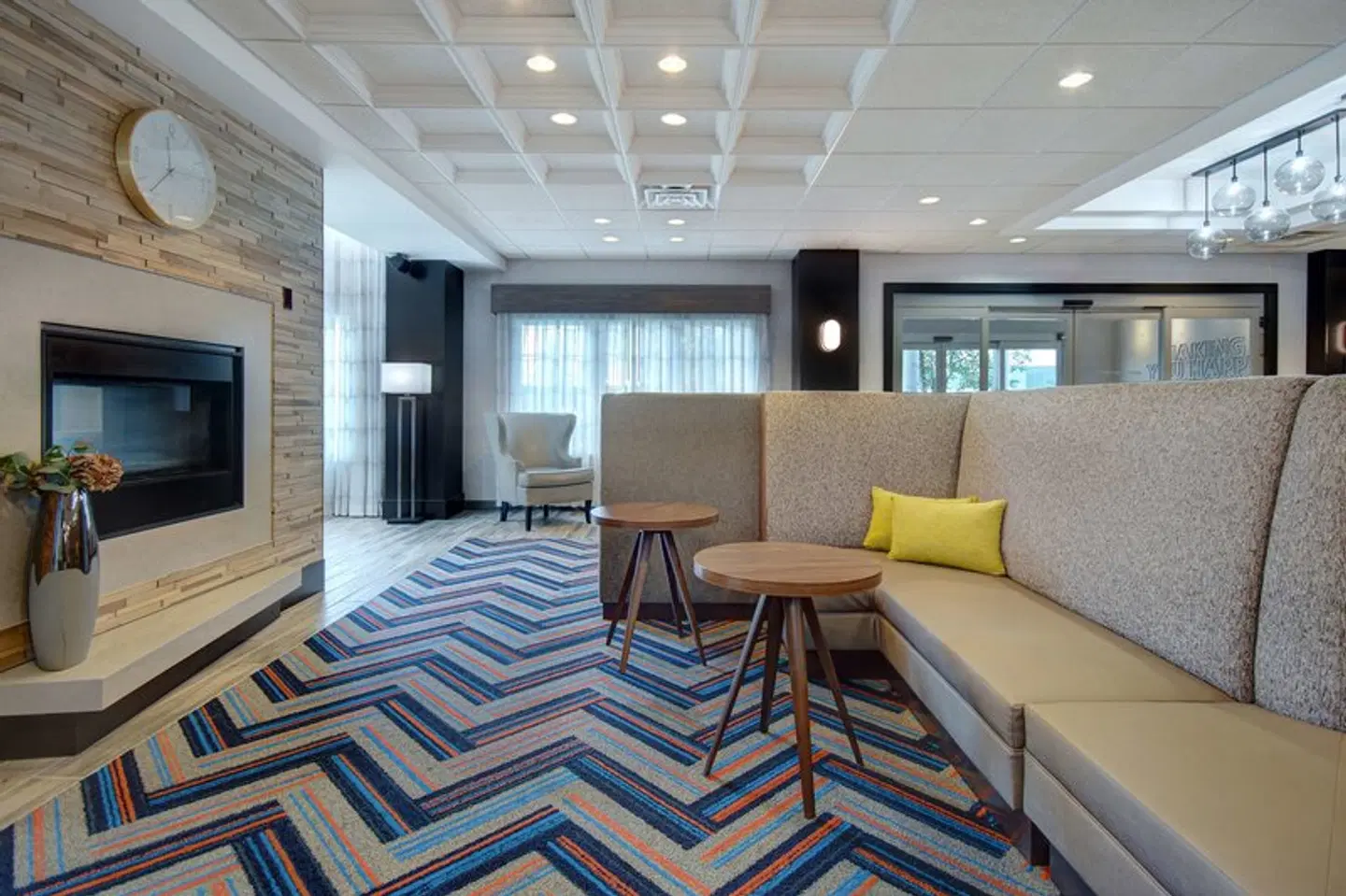 Hampton Inn & Suites Yonkers LOUNGE_LOBBY