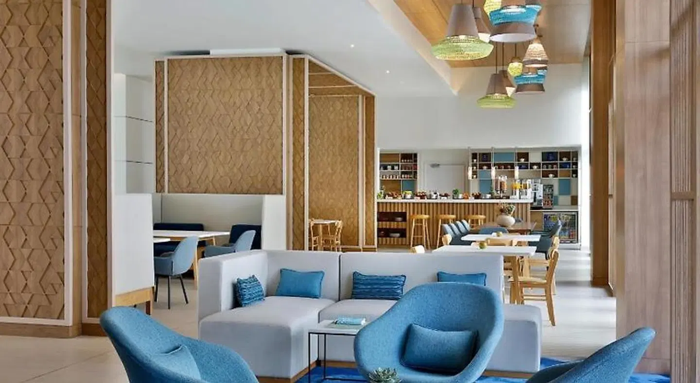 Element Dubai Airport Bar