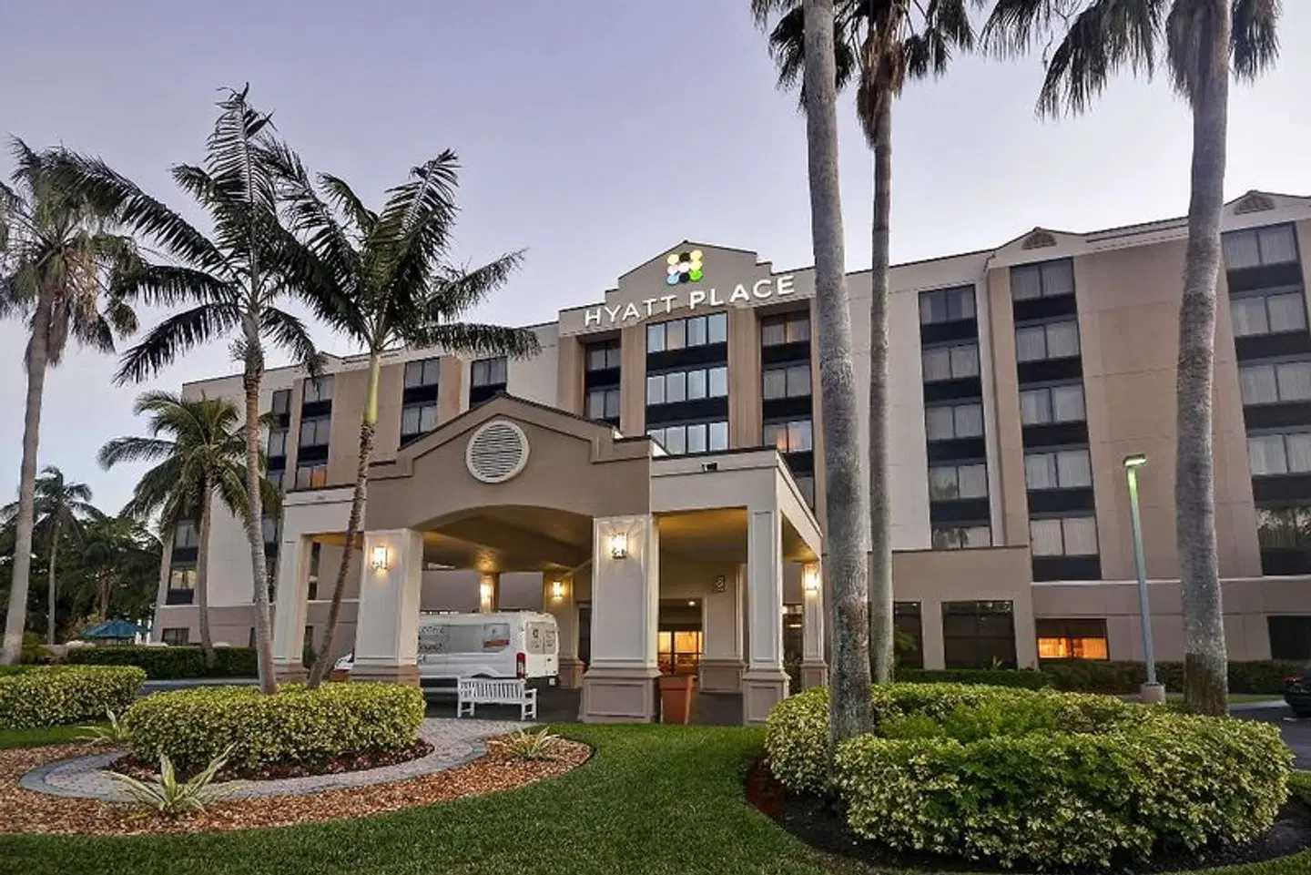 Hyatt Place Miami Airport West - Doral EXTERIOR