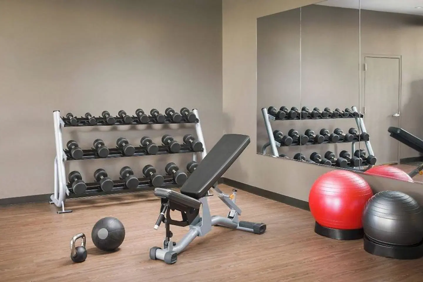 Courtyard by Marriott Boston-South Boston SPORTS_AND_LEISURE