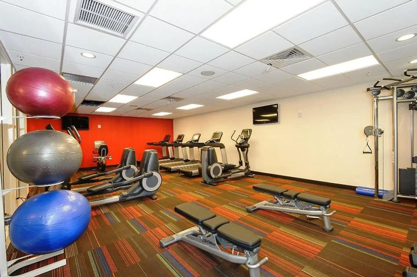 Courtyard by Marriott New York Manhattan/Times Square West SPORTS_AND_LEISURE