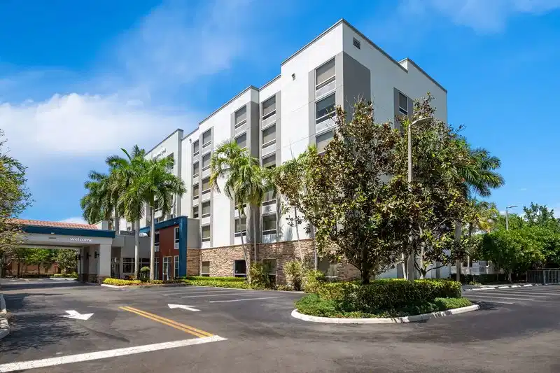 Comfort Suites Weston - Sawgrass Mills South – Hotelfoto