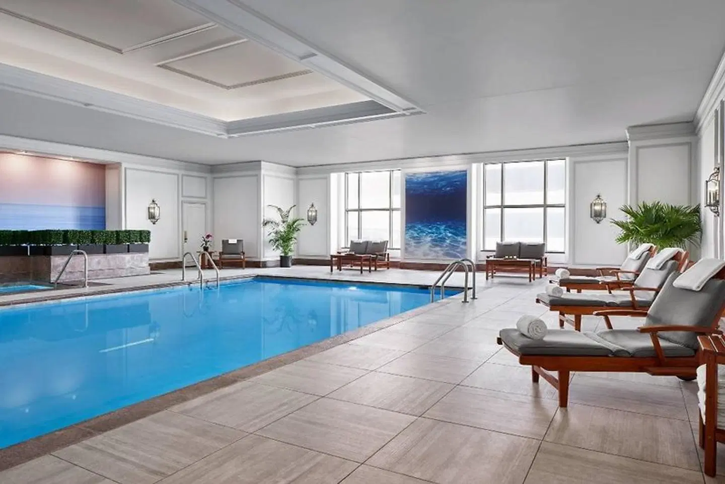 The Ritz-Carlton, Tysons Corner Hallenbad