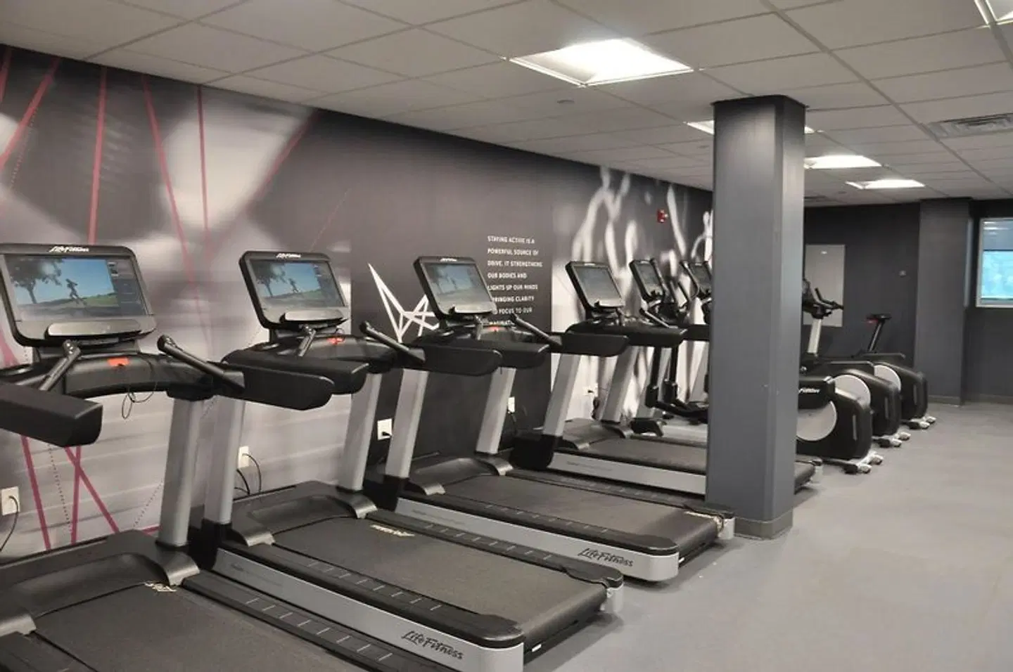 Chicago Marriott Schaumburg SPORTS_AND_LEISURE