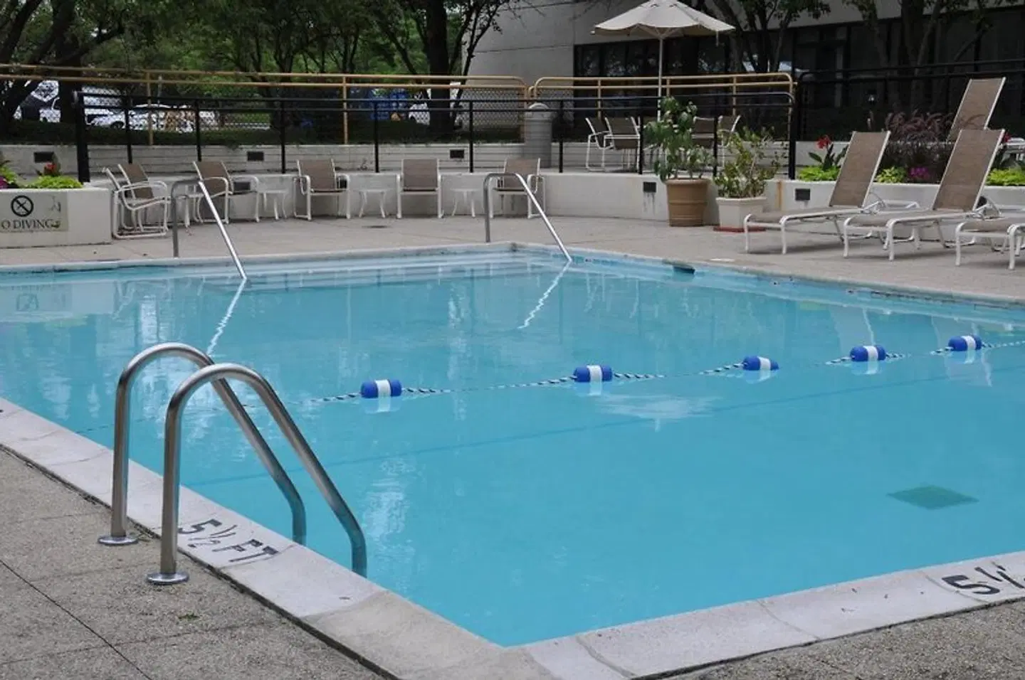 Chicago Marriott Schaumburg OUTDOOR_POOL