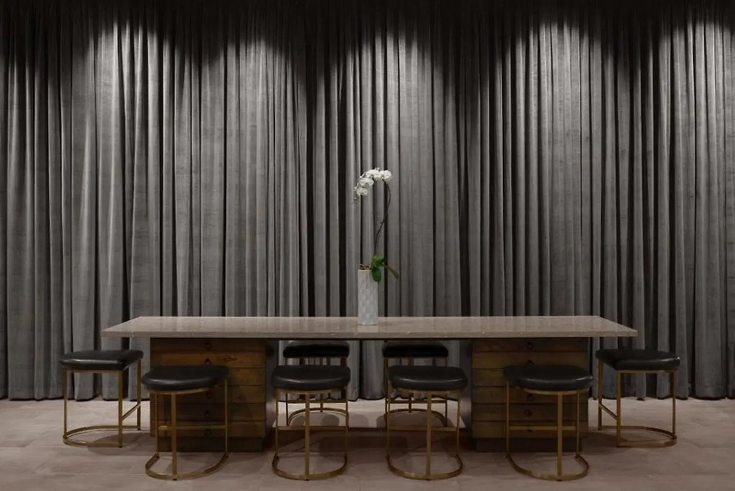 Renaissance Chicago North Shore Hotel Bar