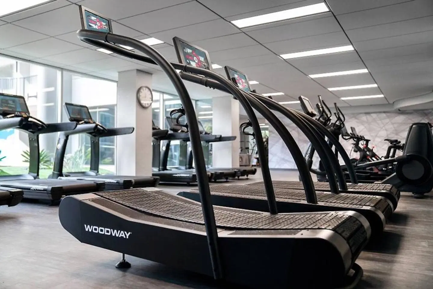 Los Angeles Airport Marriott SPORTS_AND_LEISURE