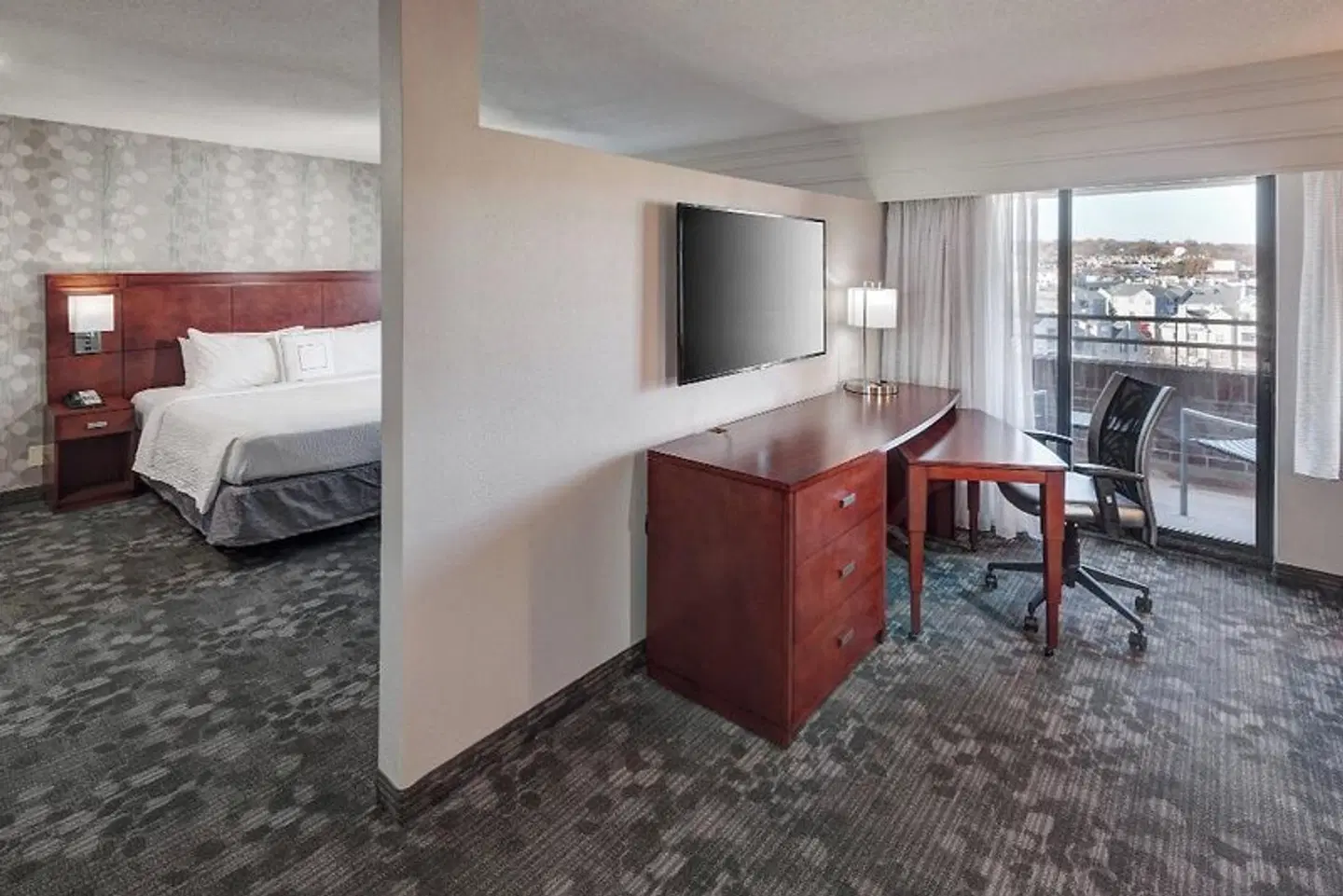 Courtyard by Marriott Alexandria Old Town/Southwest ROOM_EXAMPLE