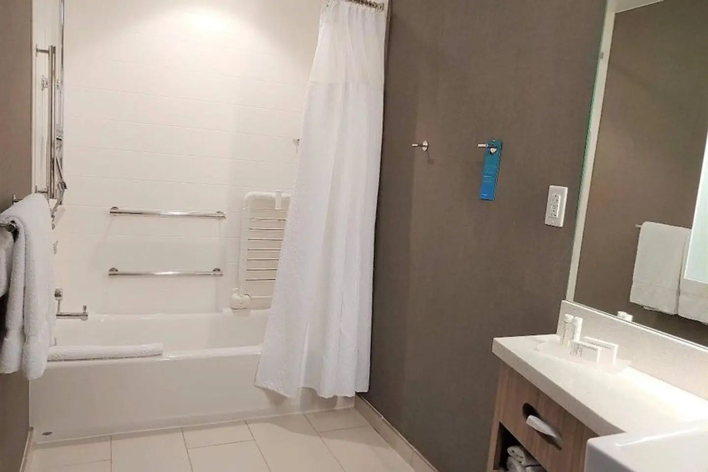 SpringHill Suites by Marriott Orlando at Millenia Badezimmer