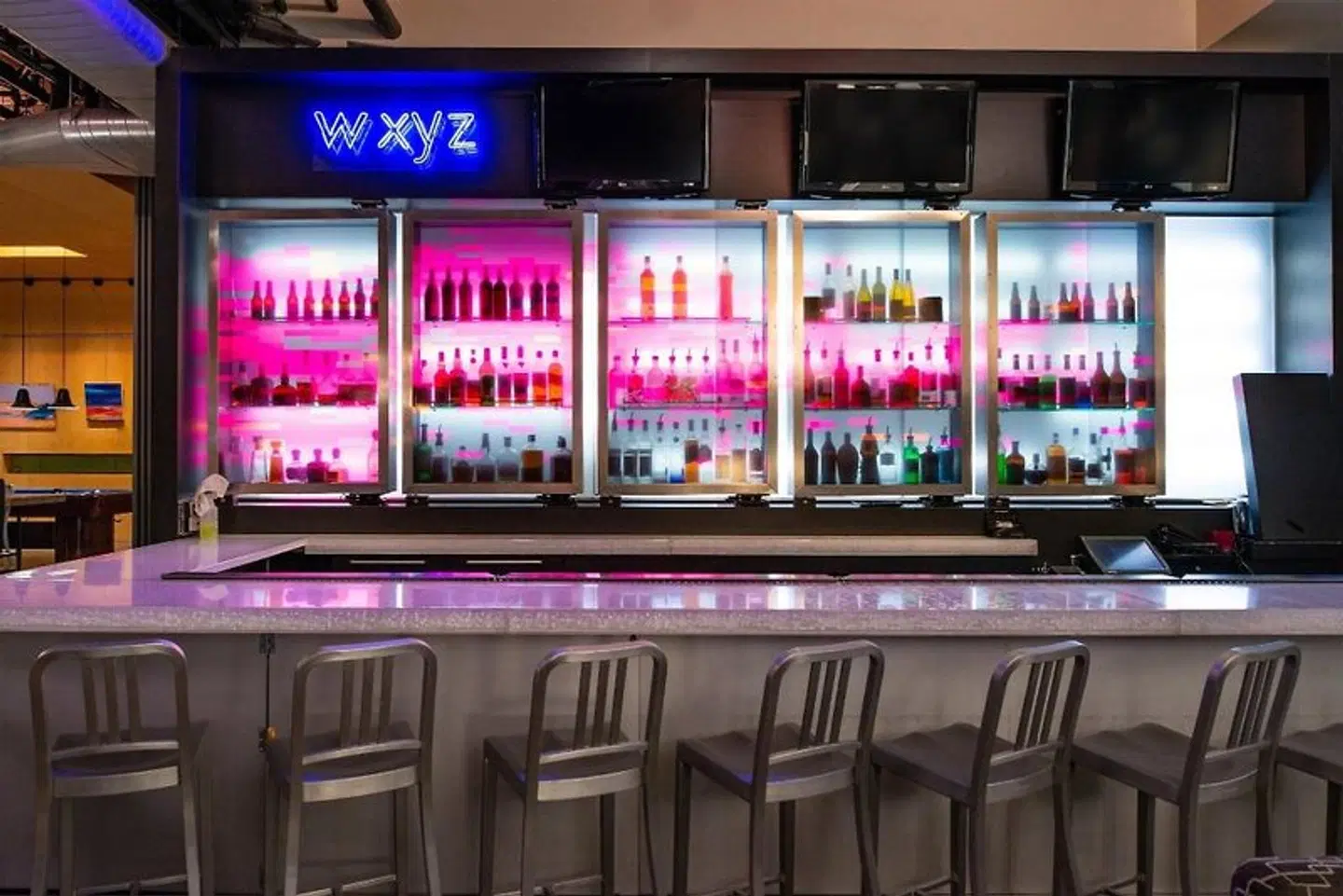 Aloft by Marriott Lexington Bar