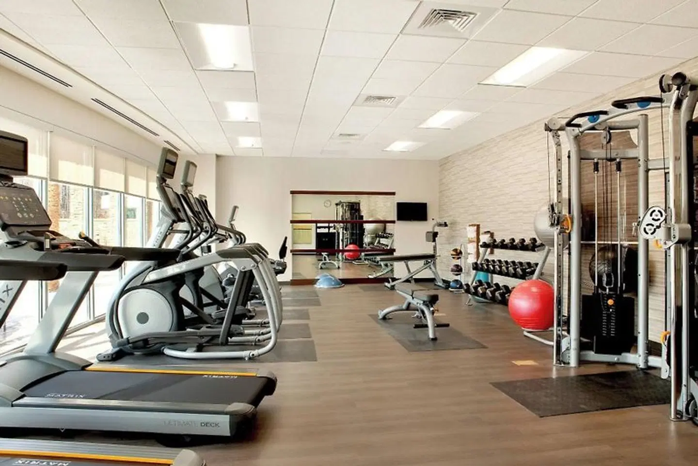 Courtyard by Marriott Yonkers Westchester County SPORTS_AND_LEISURE