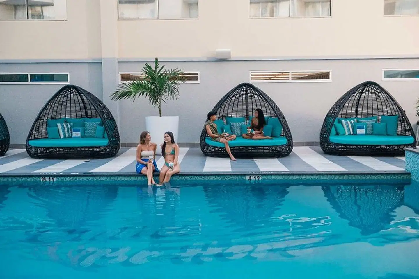 OUTRIGGER Waik'k' Paradise Hotel Hallenbad