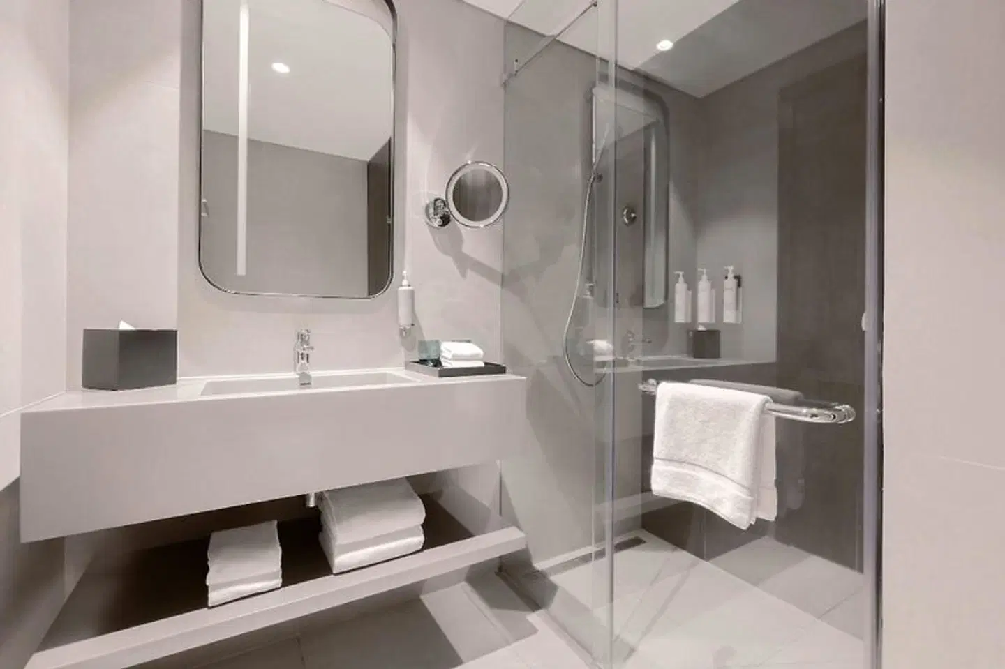 Courtyard by Marriott World Trade Centre, Dubai Badezimmer