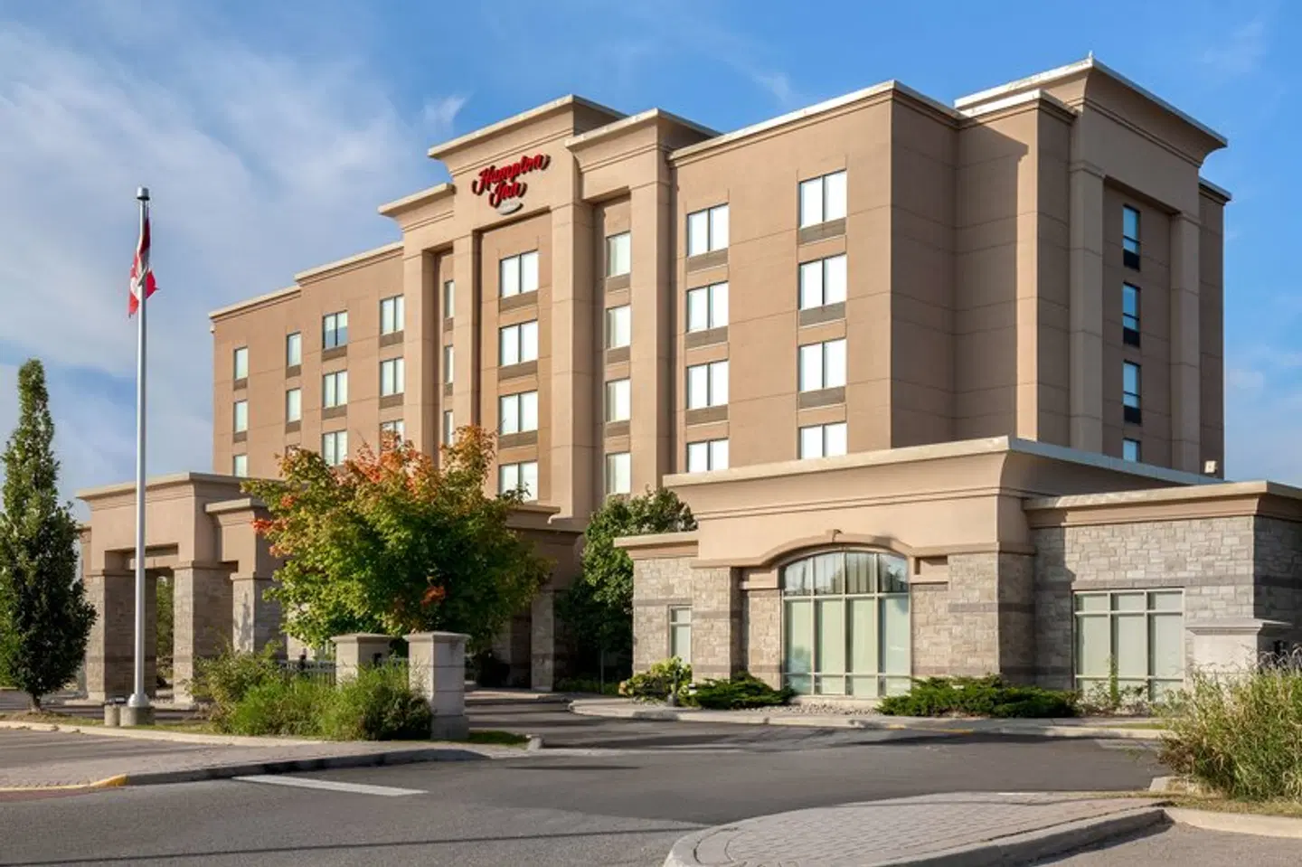 Hampton Inn by Hilton Brampton Toronto EXTERIOR