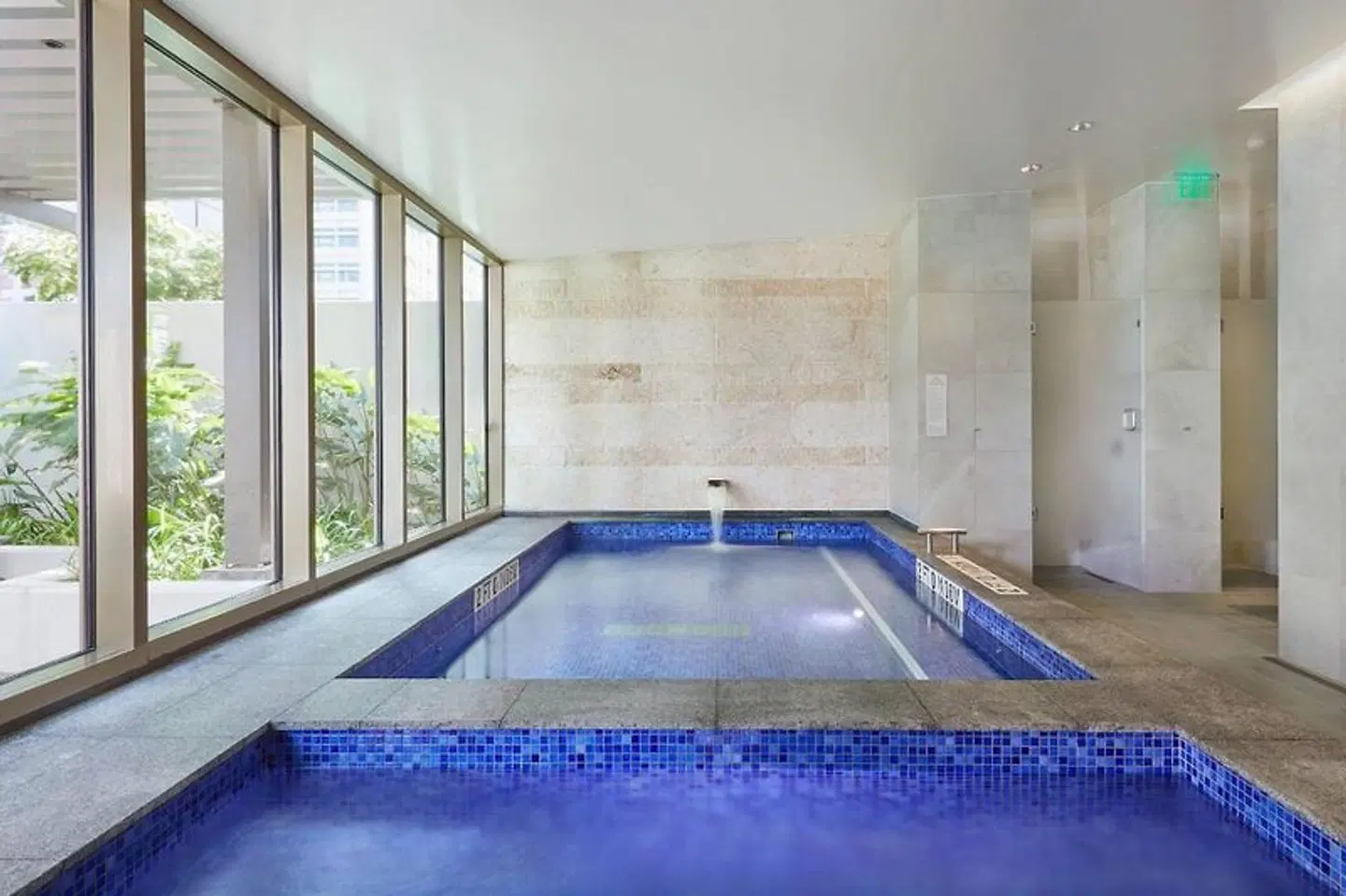 Renaissance Honolulu Hotel & Spa Hallenbad
