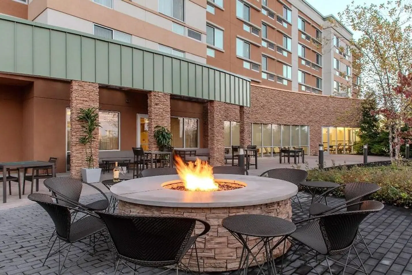 Courtyard by Marriott Yonkers Westchester County Terrasse