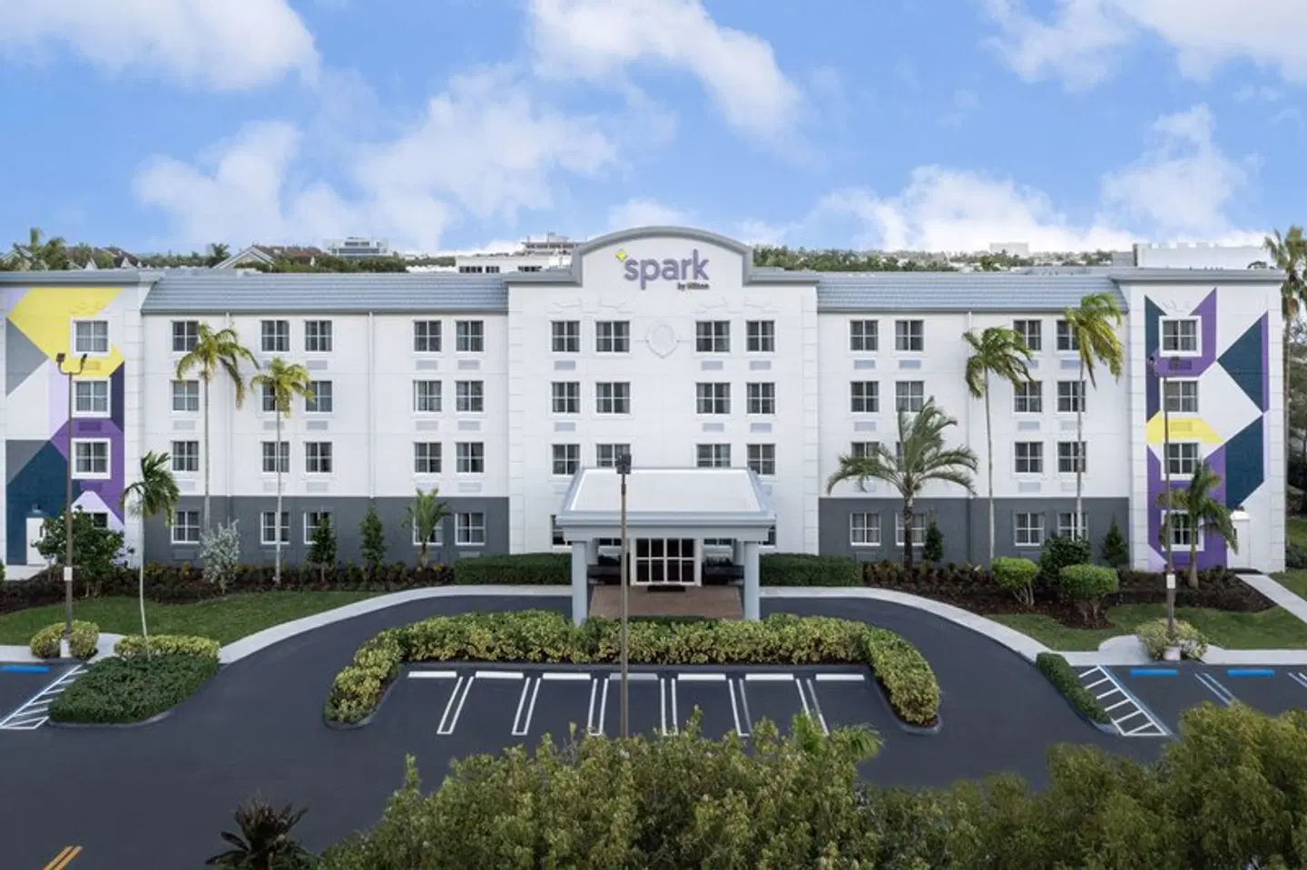 Spark By Hilton Miami Doral EXTERIOR