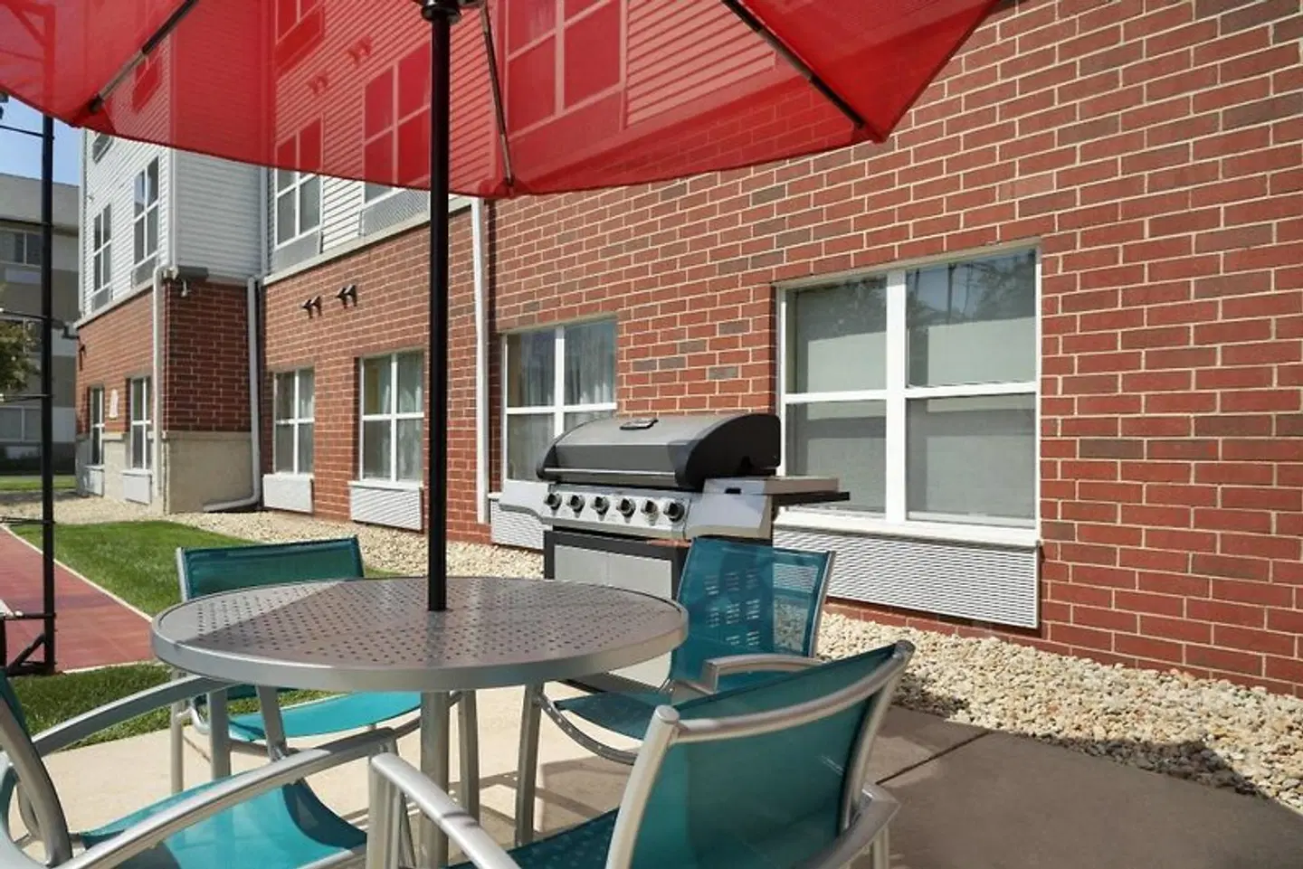TownePlace Suites by Marriott Chicago Naperville Terrasse