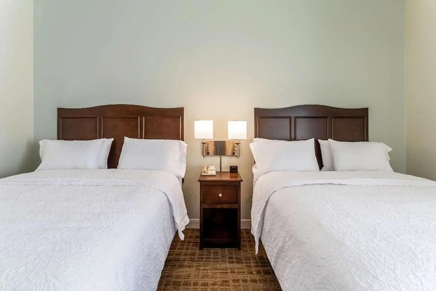 Hampton Inn Boston/Peabody ROOM_EXAMPLE