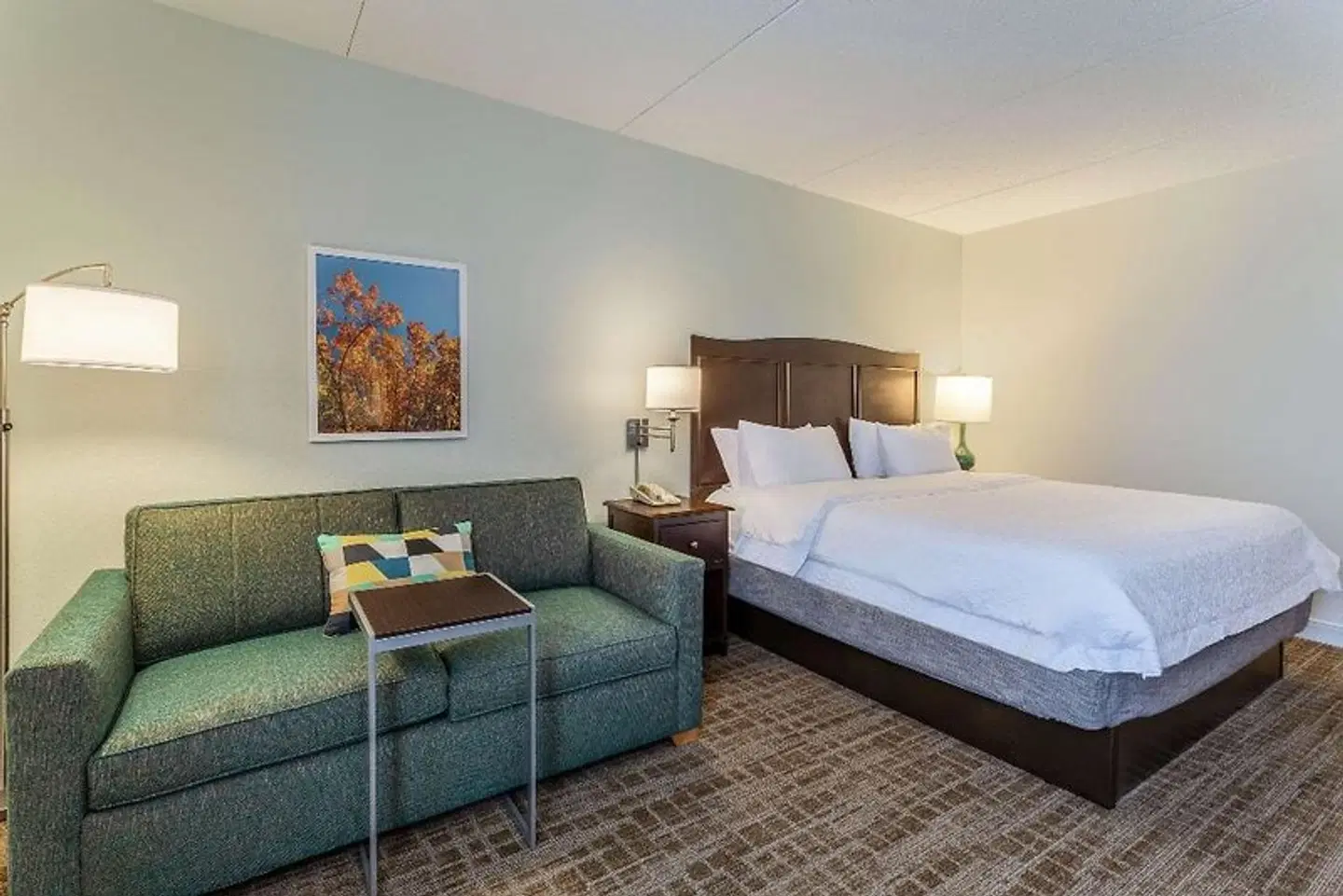 Hampton Inn Boston/Peabody ROOM_EXAMPLE