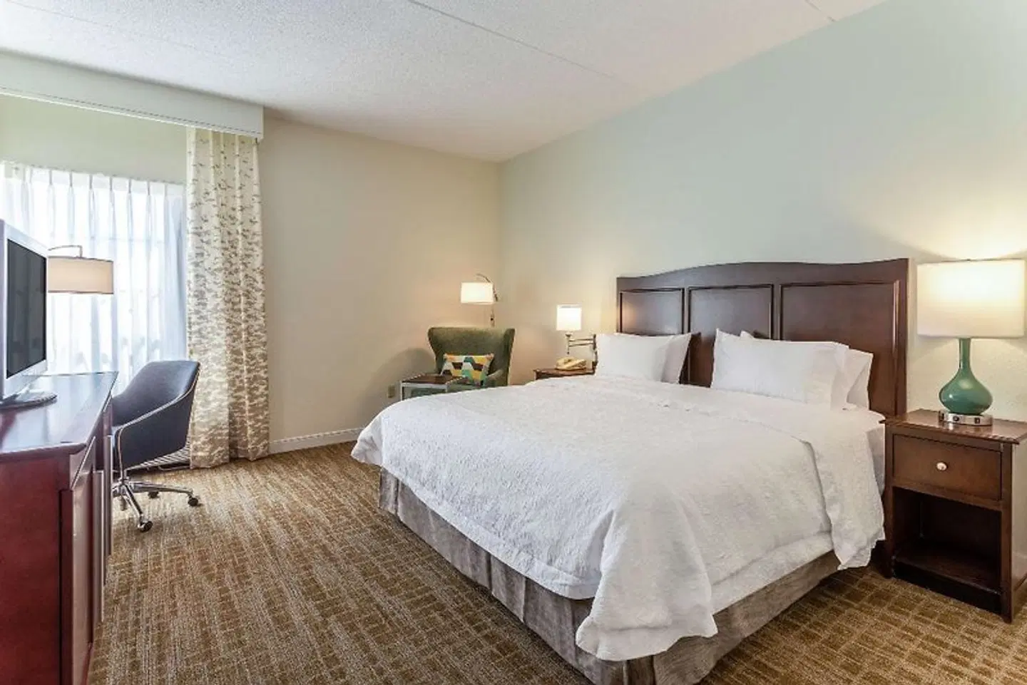 Hampton Inn Boston/Peabody ROOM_EXAMPLE