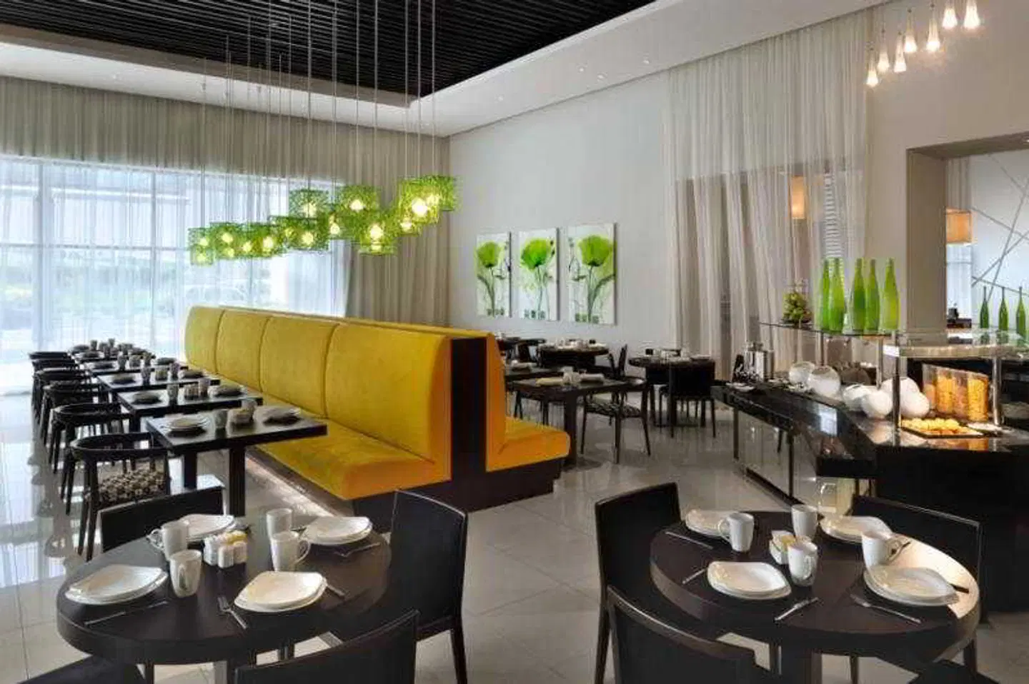 ibis Deira Creekside Dubai Restaurant