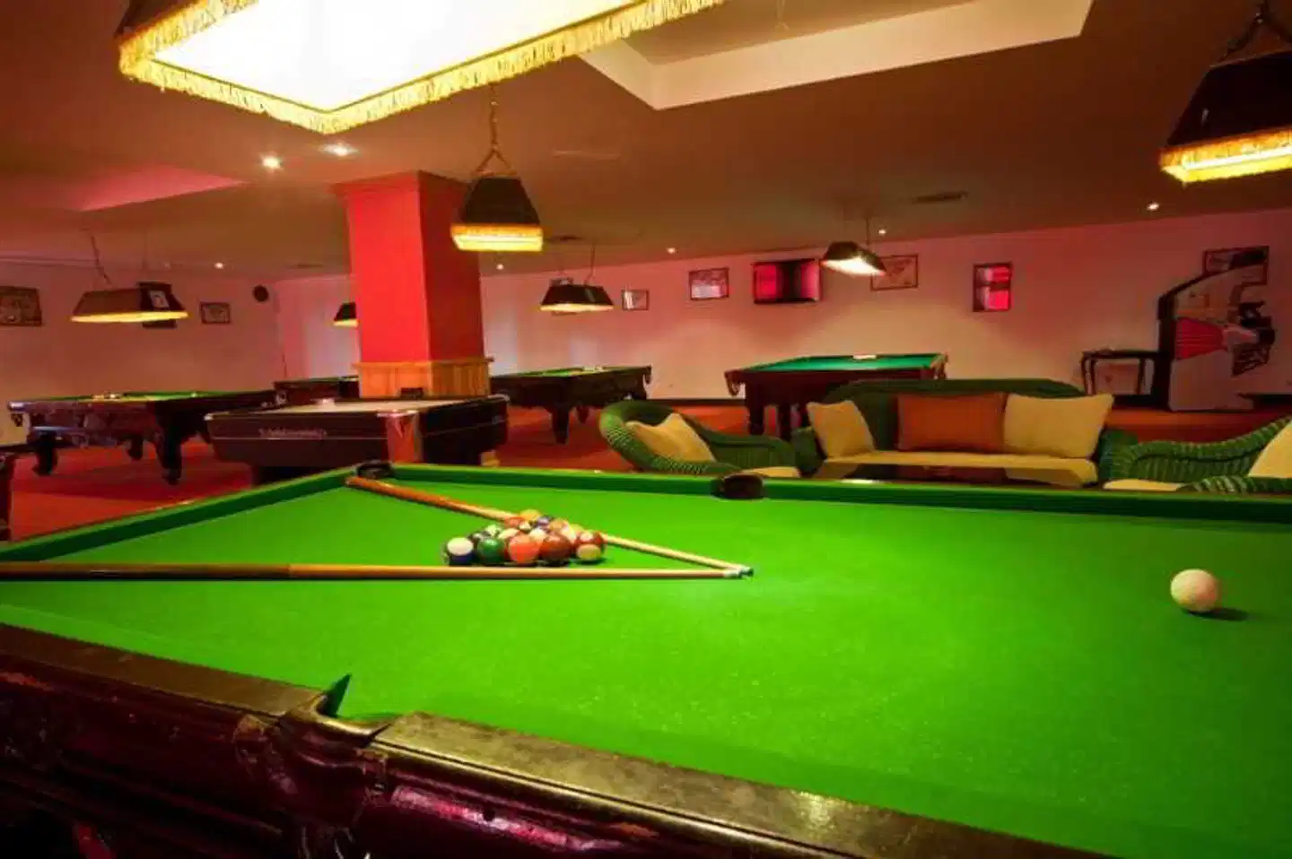 Ali Baba Palace Sport und Entertainment