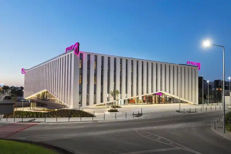 Moxy Alfragide Lisboa – Hotelfoto